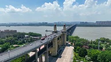 4k航拍南京长江大桥视频的预览图